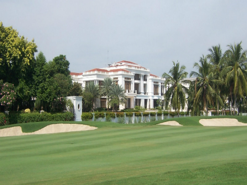 Damai Indah Golf PIK Jakarta Utara dengan nuansa pesisir